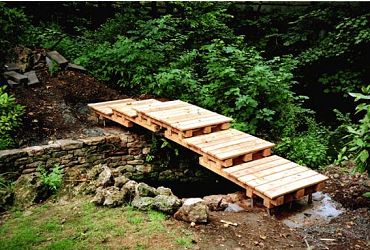 Small bridge made from pallets