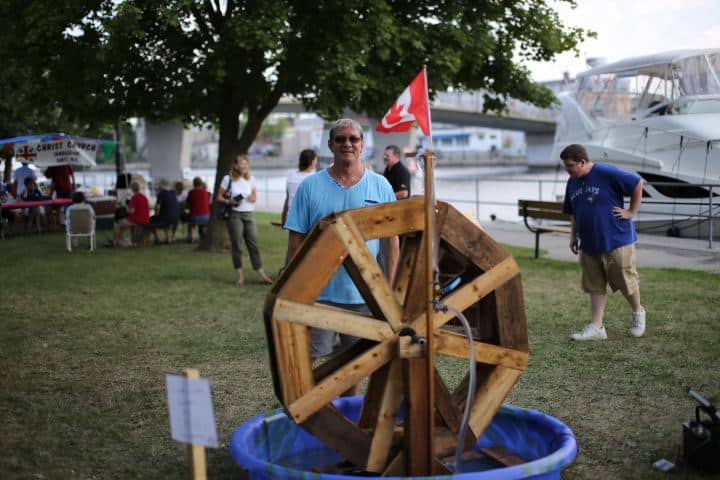 a working pallet water wheel