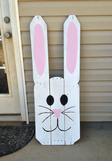 Pallet easter bunny